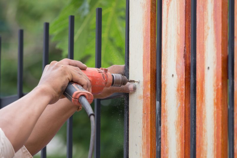 Wood Fence Repair Costs — Cost of Wood Fence Repair